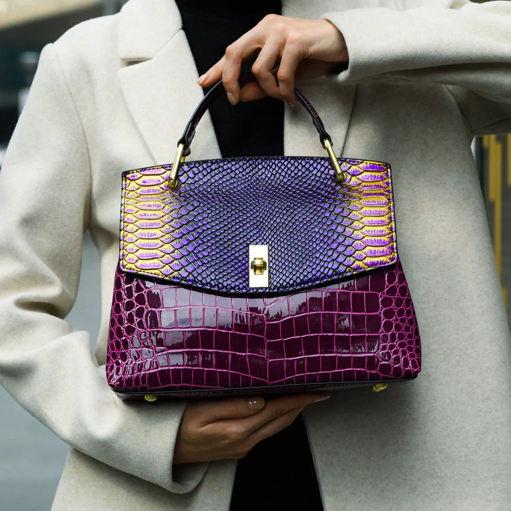 Vioraia Versailles Shoulder Bag