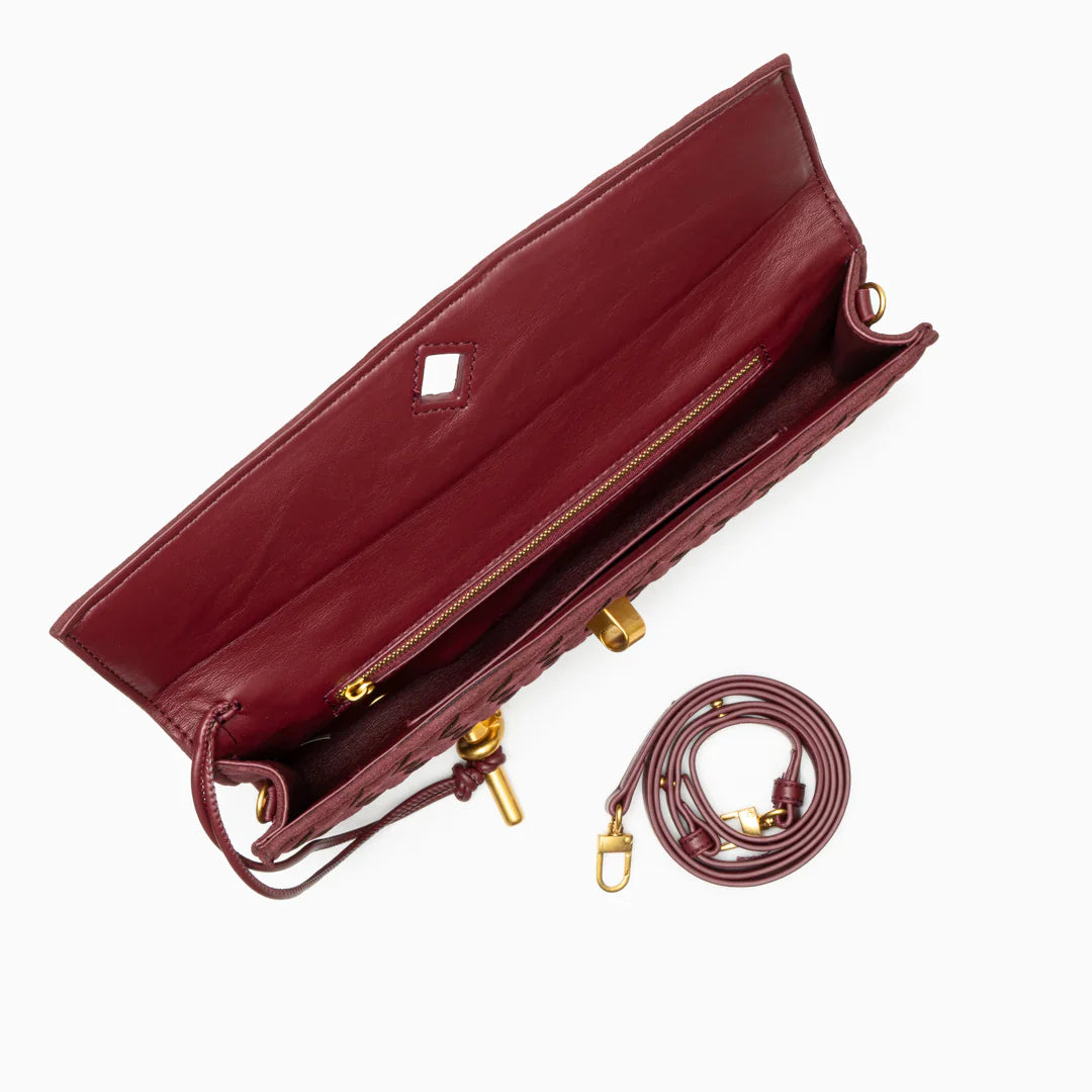 Vioraia Riyadh Clutch Bag