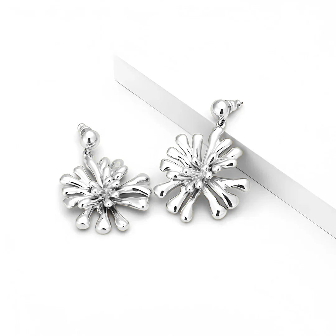 Vioraia Lyra Bloom Earrings