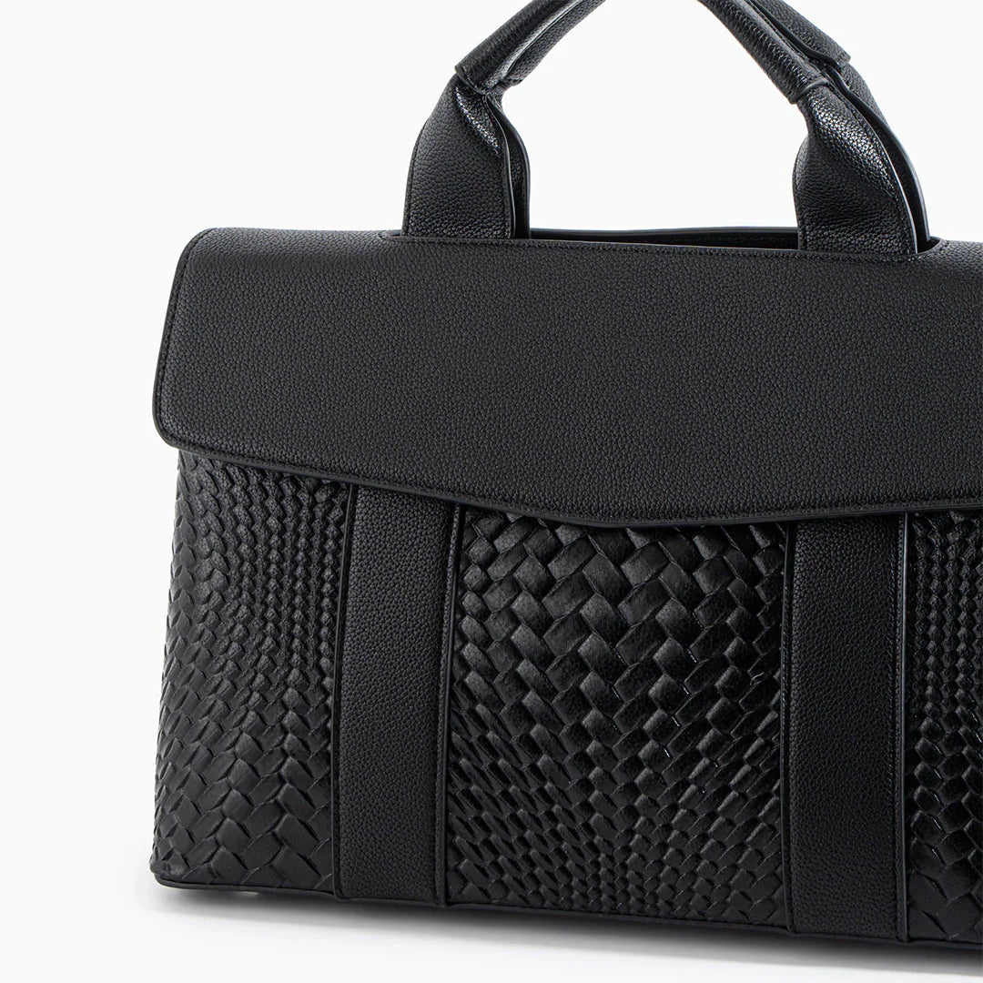 Vioraia Brittany Everyday Medium Tote Bag