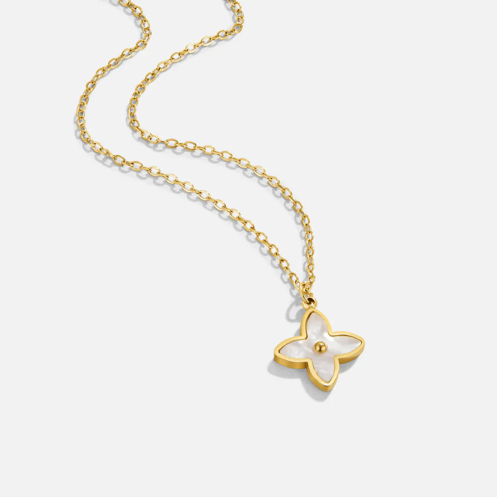 Vioraia White Blossom Petal Necklace