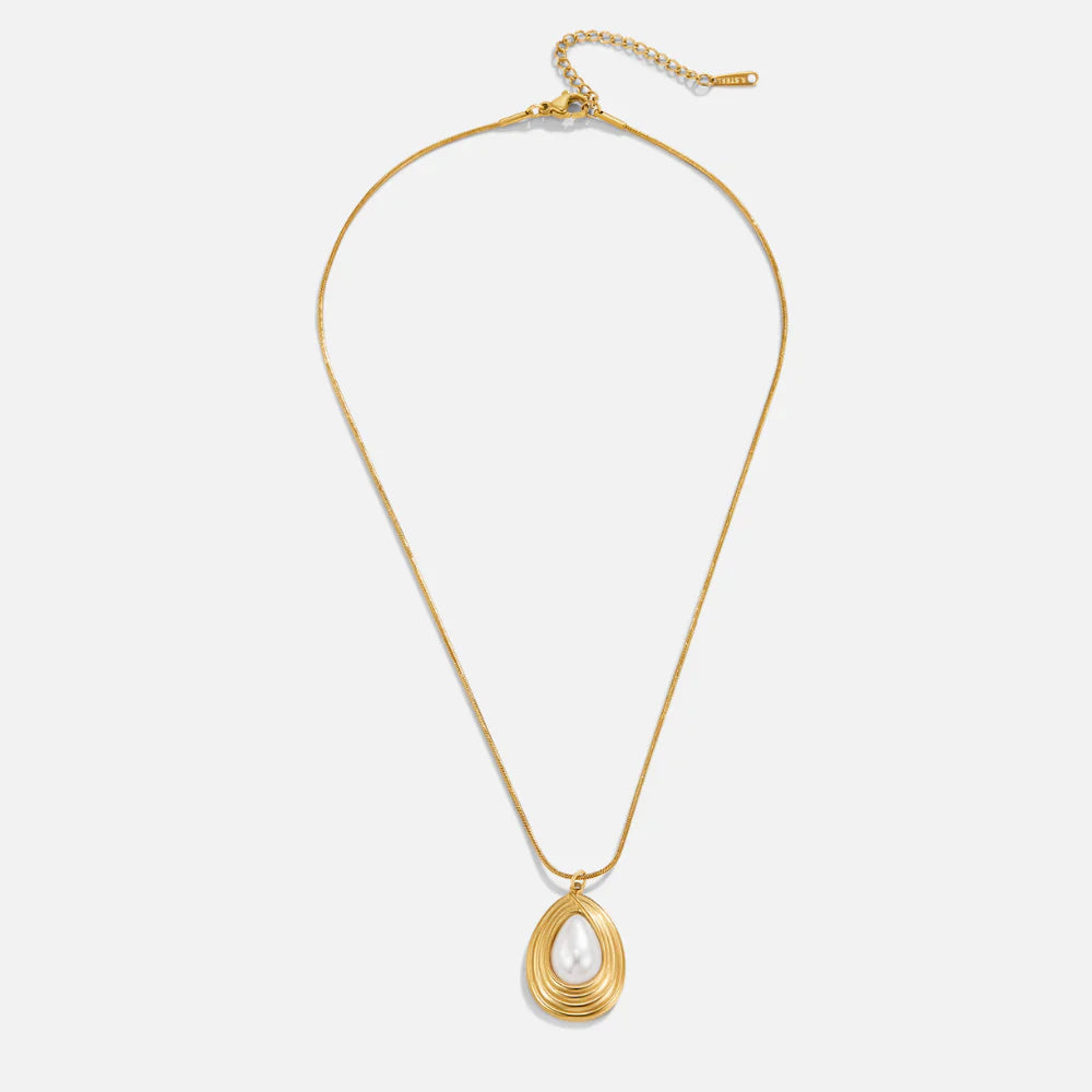 Vioraia Vintage Camila Teardrop Necklace