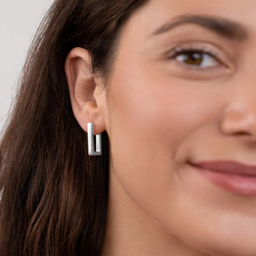 Vioraia Silver Rectangle Hoop Earrings