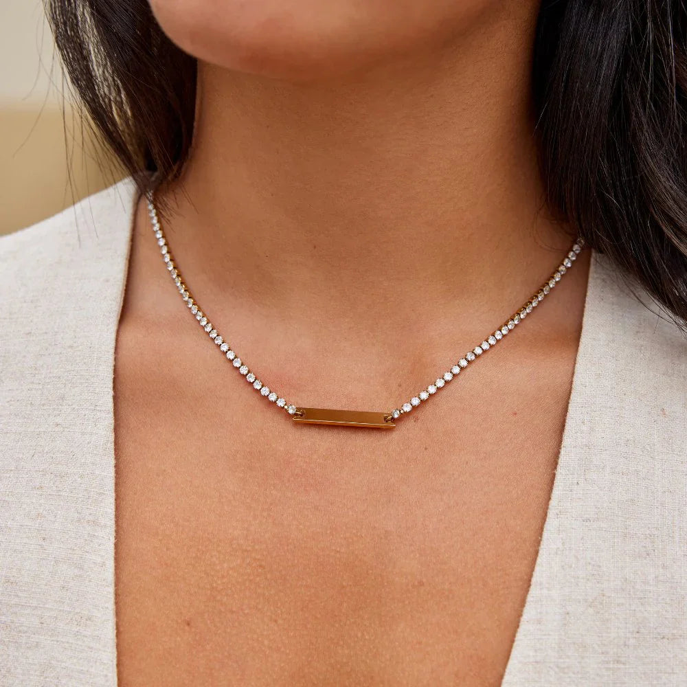 Vioraia Rina Crystal Necklace