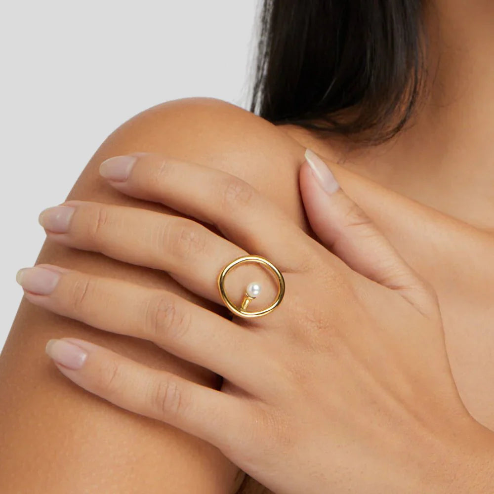Vioraia Melisa Pearl Gold Ring
