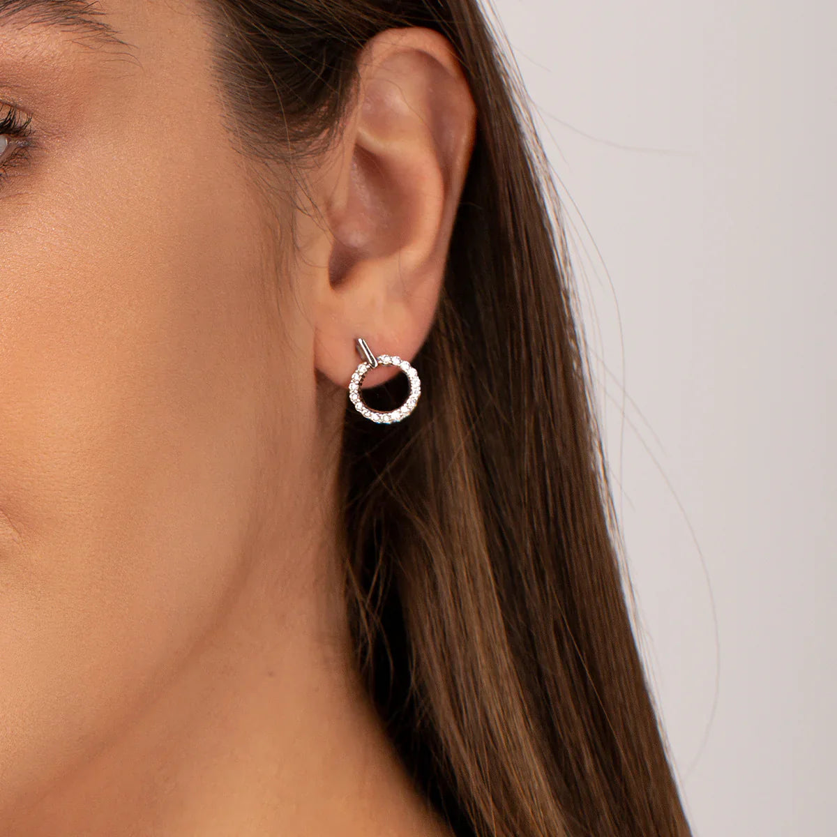 Vioraia Sparkling Open Circle Stud Earrings