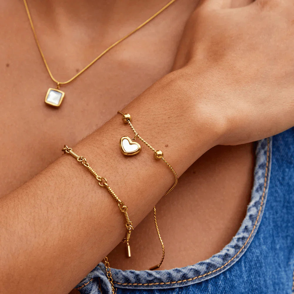 Vioraia Forever Love Heart Bracelet