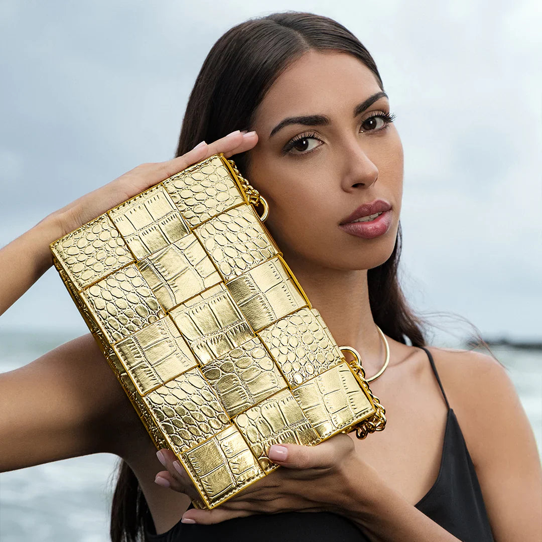 Vioraia Crocodile Pattern Crossbody Bag