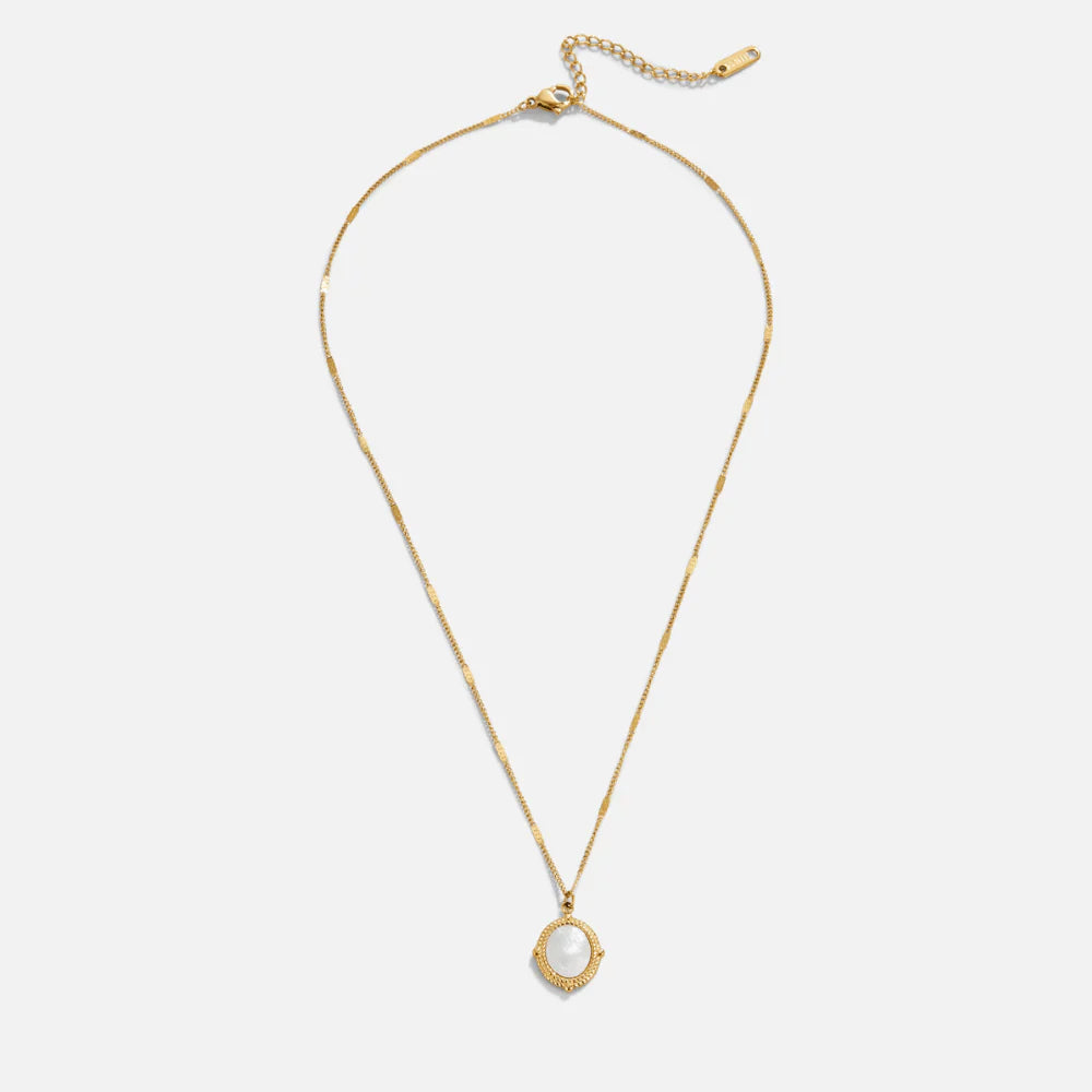 Vioraia Bela Pearl Shell Pendant Necklace