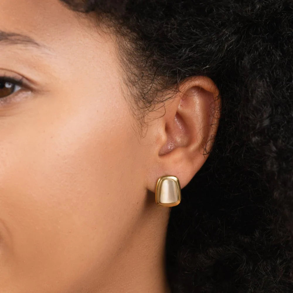 Vioraia Ava White Stone Earrings