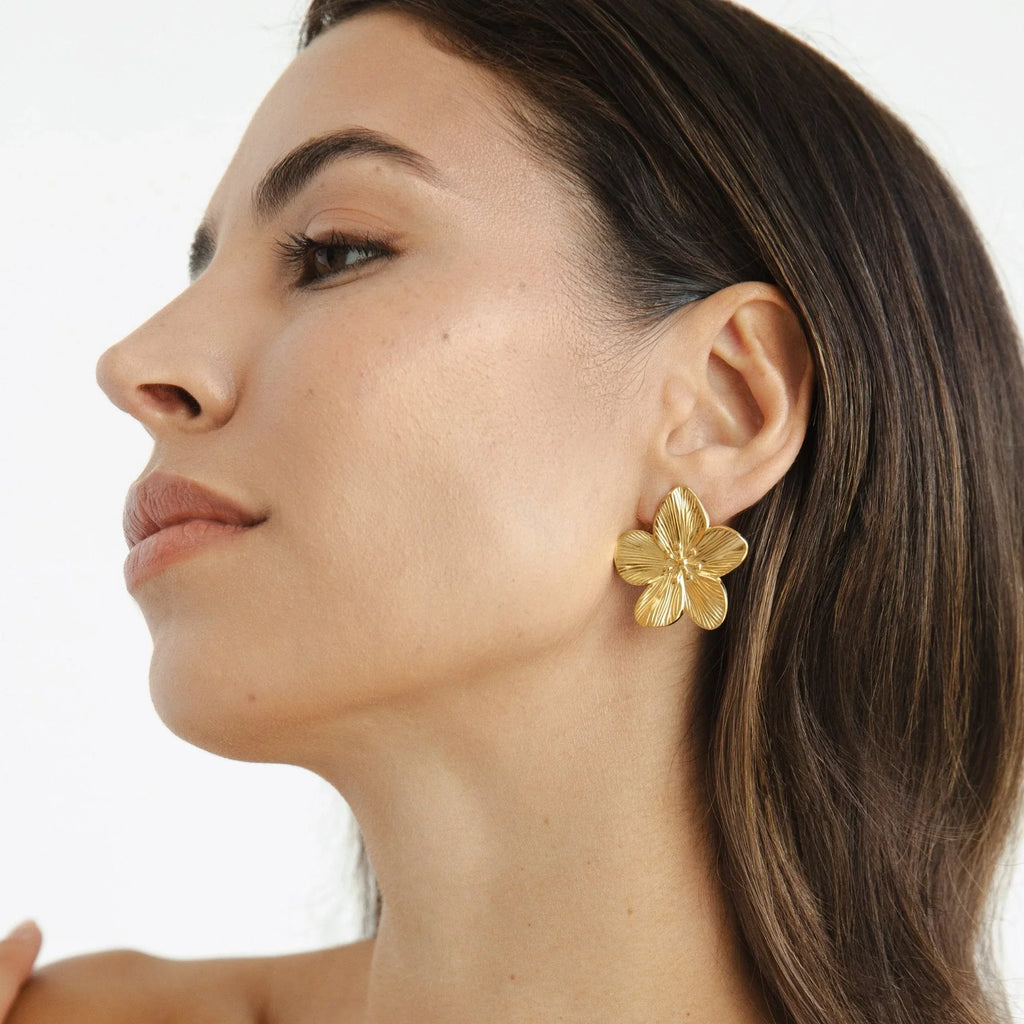 Vioraia Gold Blossom Earrings