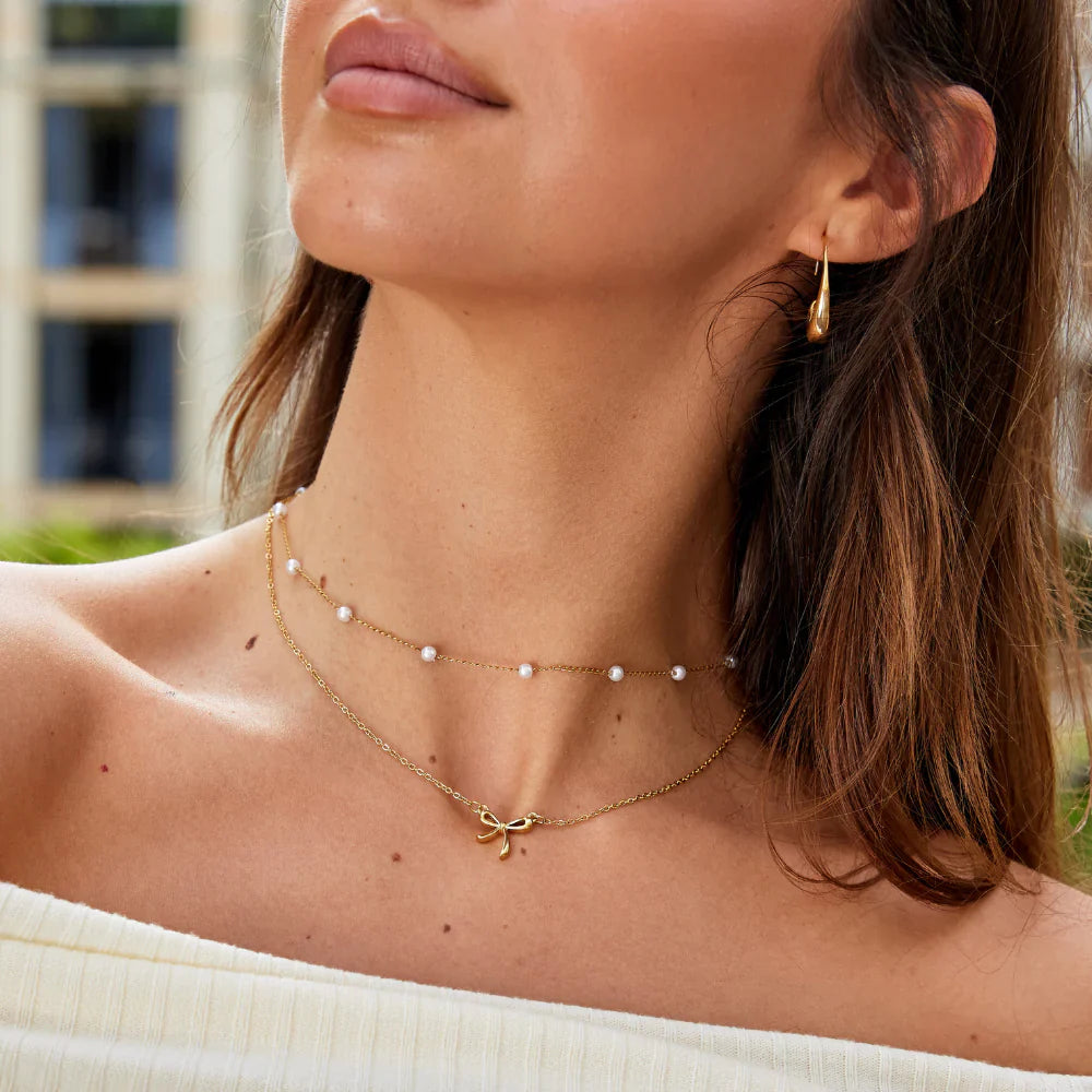 Vioraia Serenity Bow Pendant Necklace
