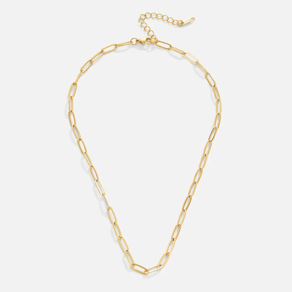 Vioraia Paperclip Gold Necklace