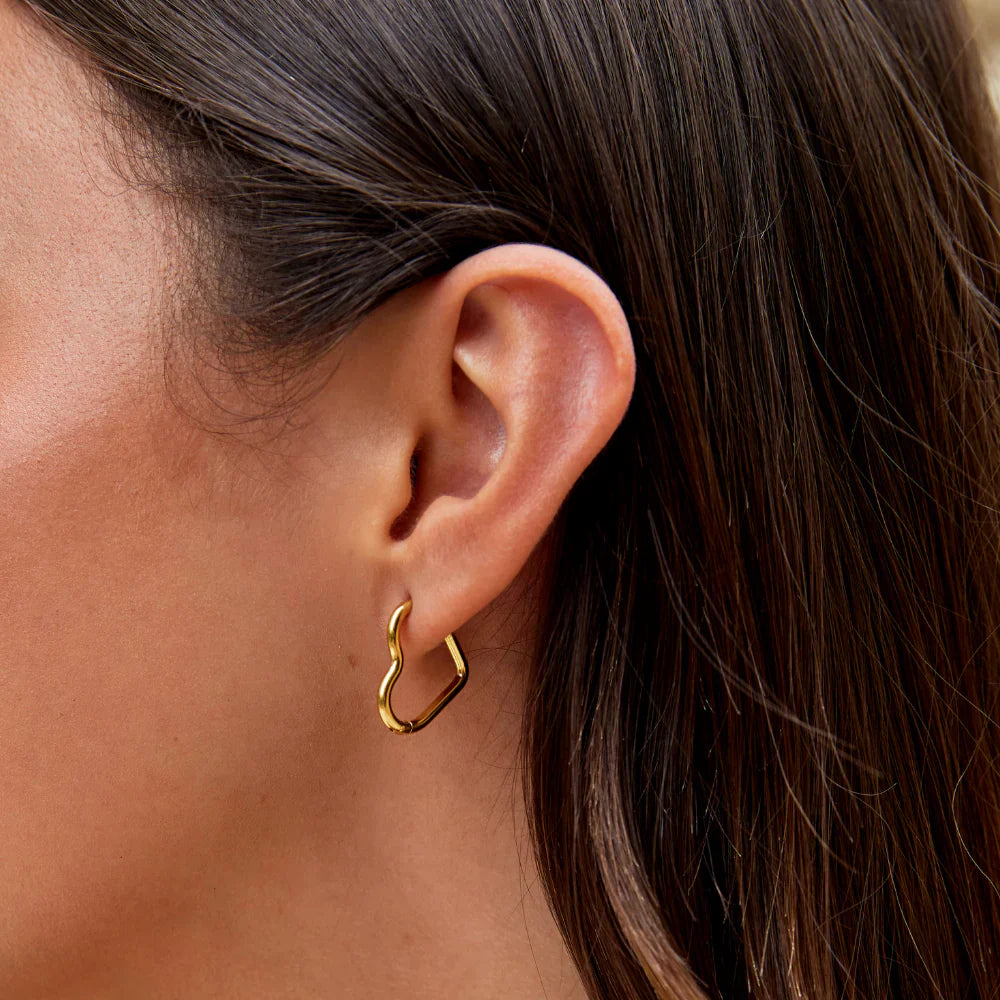Vioraia Heart Gold Hoops
