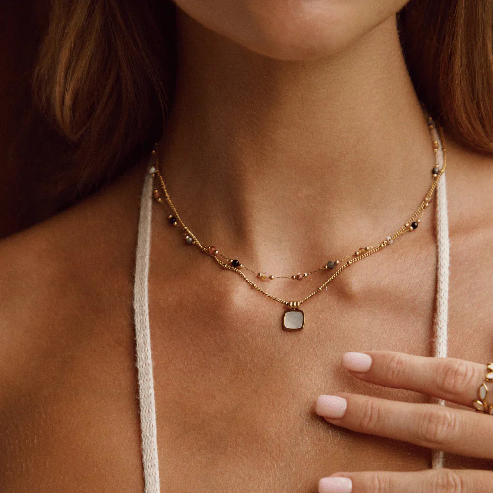 Vioraia Lucia White Shell Pendant Necklace