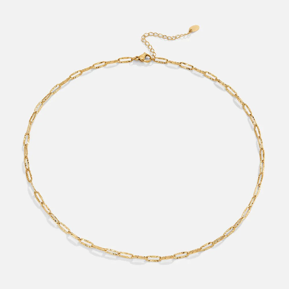 Vioraia Lara Paperclip Chain Necklace