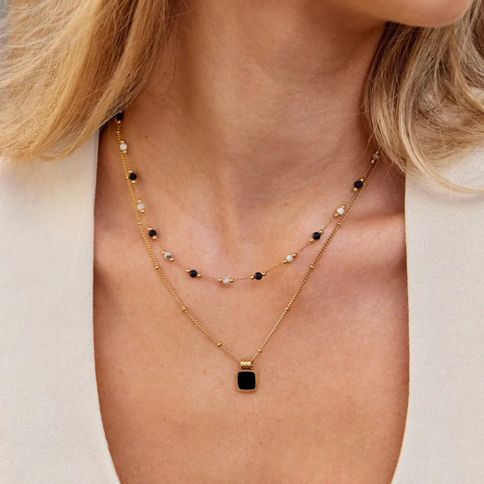 Vioraia Lucia Black Pendant Necklace