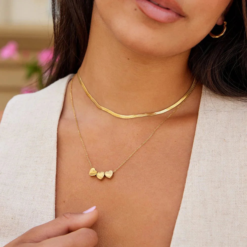 Vioraia Trio Heart Pendant Necklace
