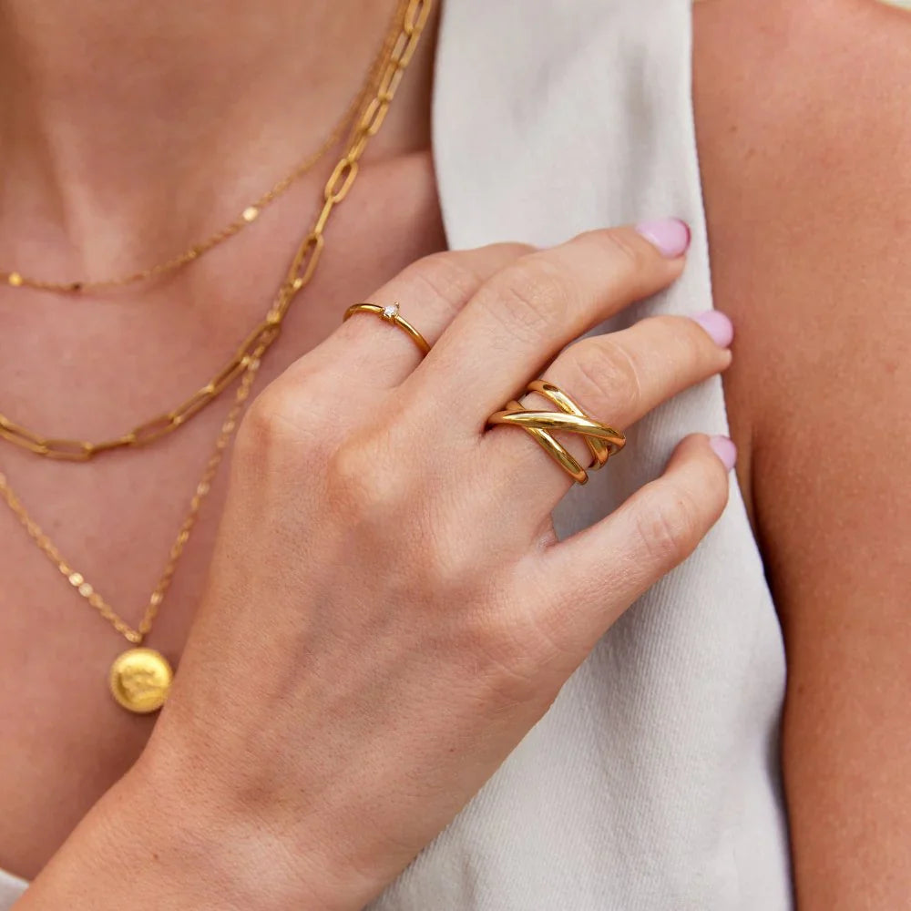 Vioraia Trinity Gold Ring