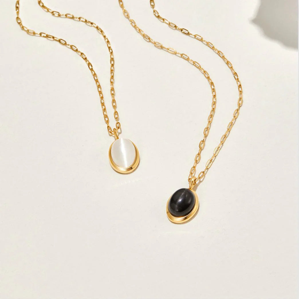Vioraia White Opal Necklace