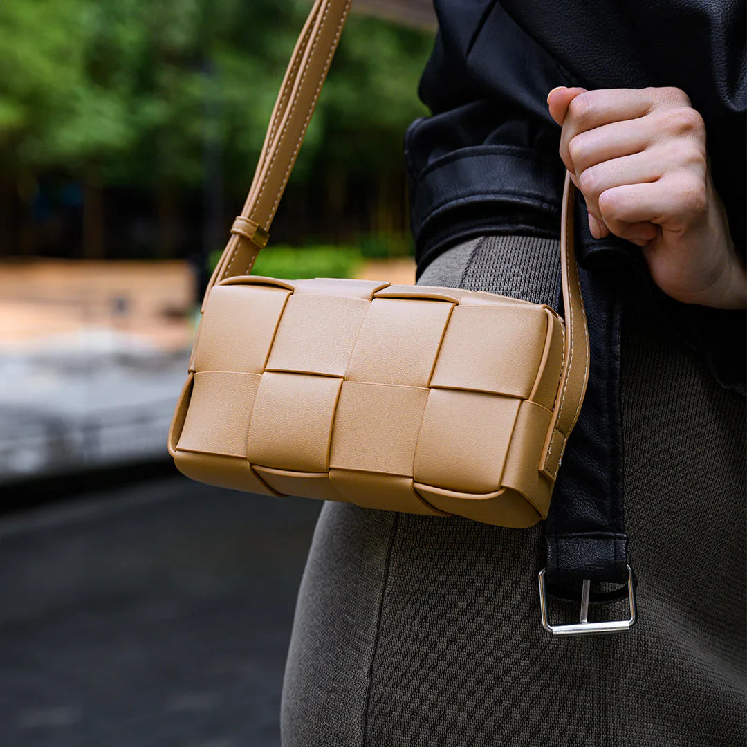 Vioraia Helene Shoulder Bag