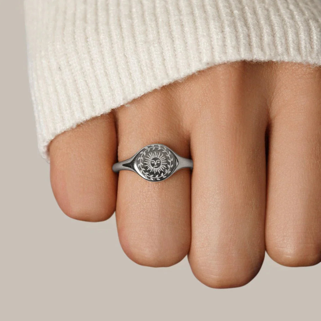 Vioraia Summer Solstice Silver Ring