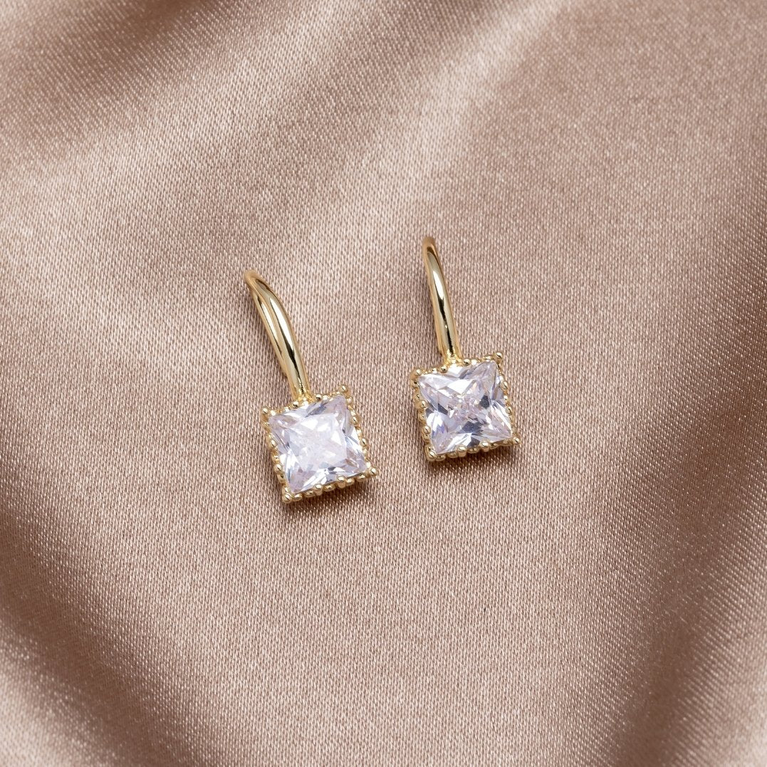 Vioraia Piper Crystal Drop Earrings