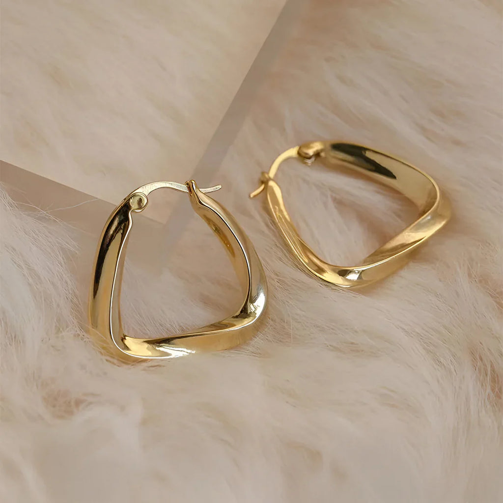 Vioraia Sierra Wave Hoop Earrings