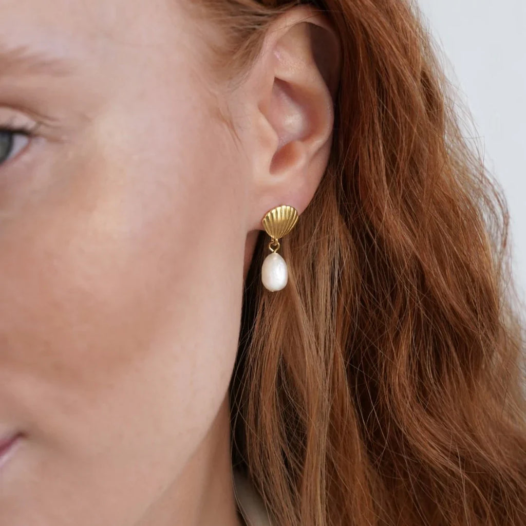 Vioraia Freshwater Pearl & Gold Shell Earrings