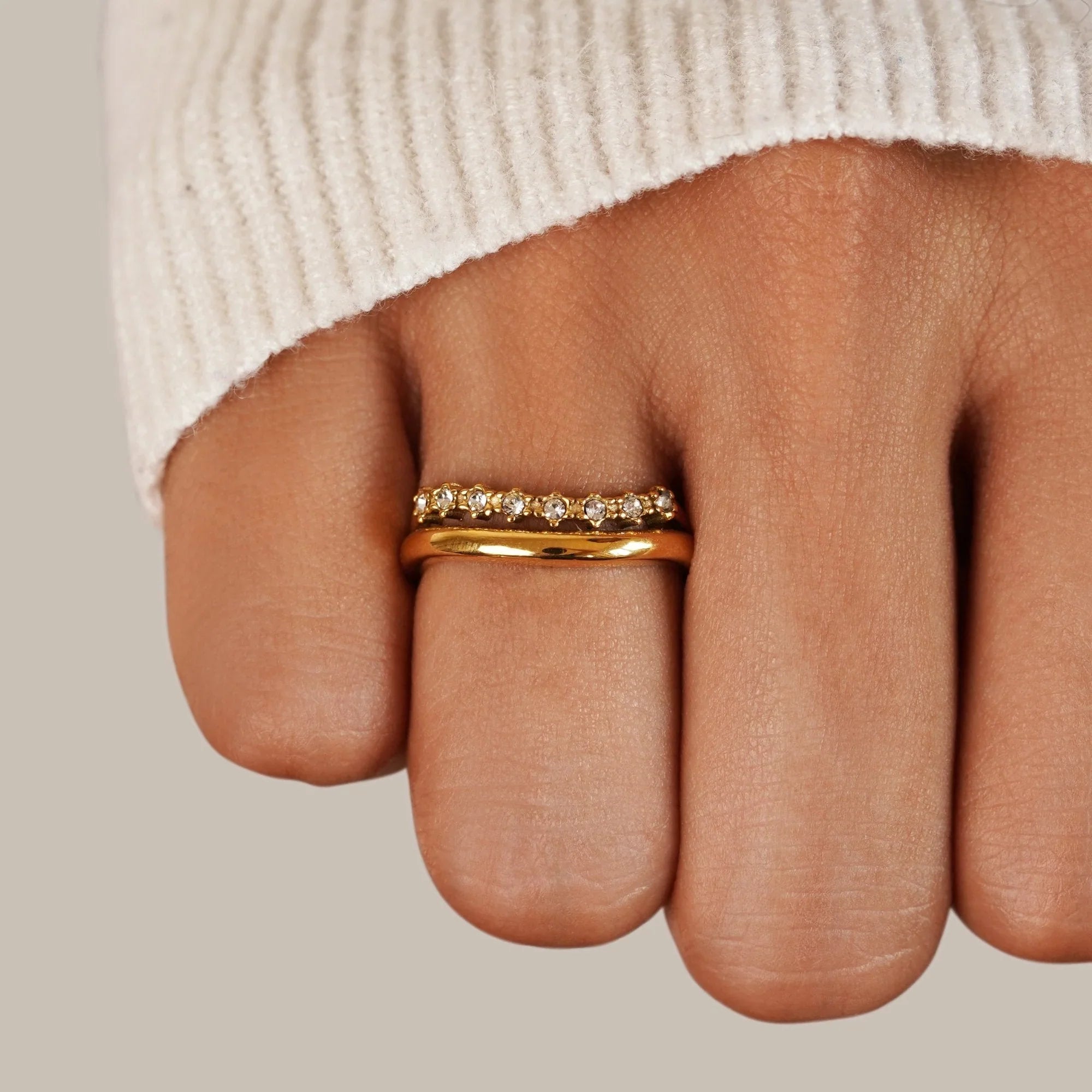 Vioraia Marissa White Crystal Layered Ring