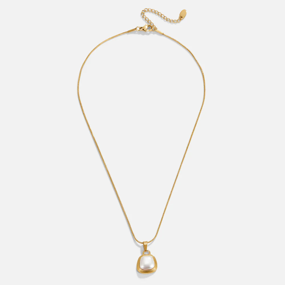 Vioraia Ivory Pearl Pendant Necklace