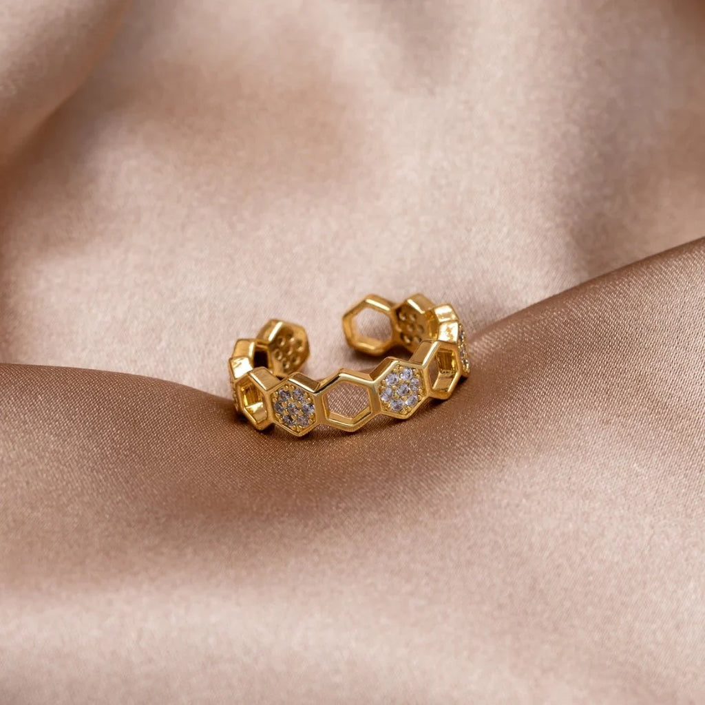 Vioraia Gold & Crystal Honeycomb Ring