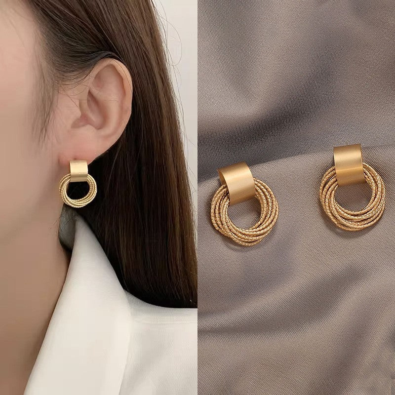 Vioraia Metal Ring Tassel Earrings