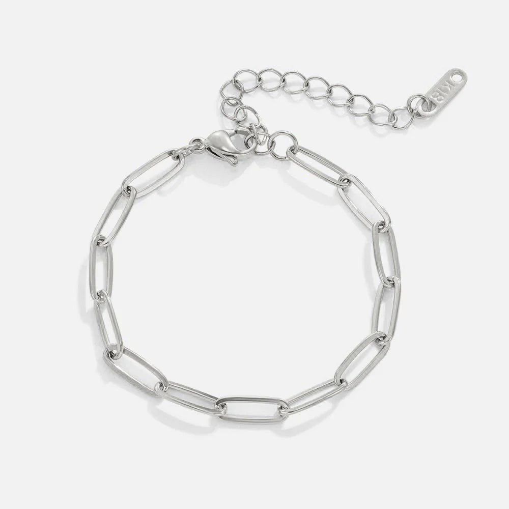 Vioraia Paperclip Silver Bracelet
