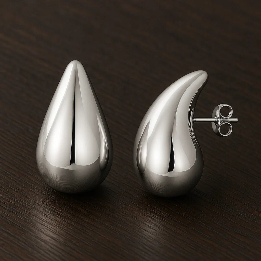 Vioraia Amara Molten Drop Earrings
