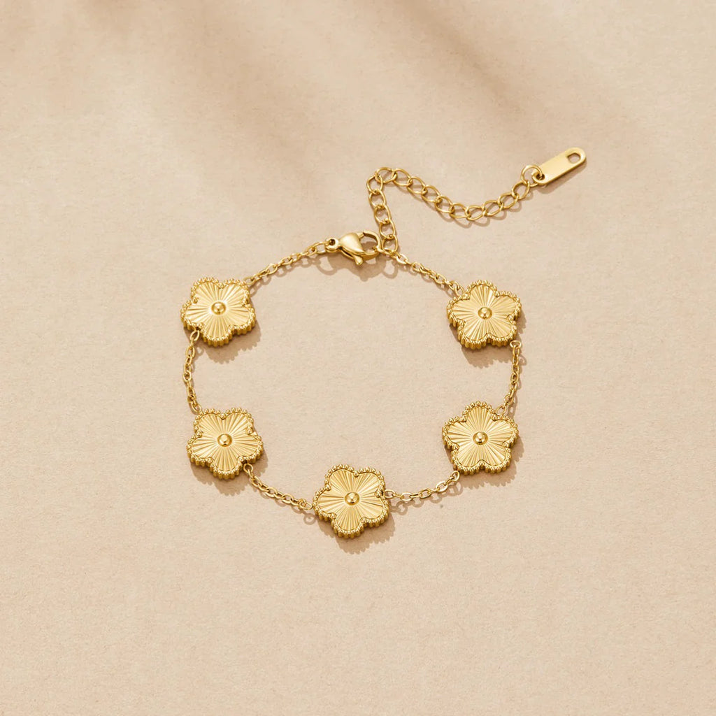 Vioraia Golden Clover Bracelet