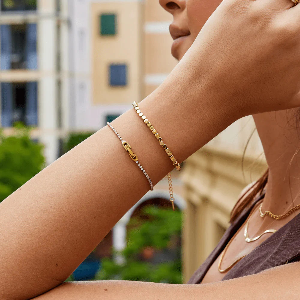 Vioraia Lexi 18K Gold Cube Bracelet