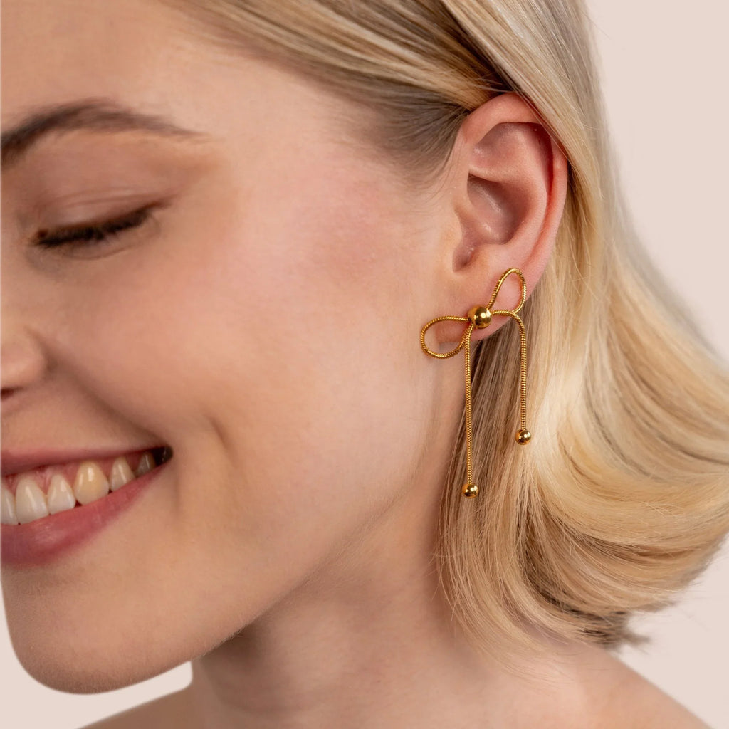 Vioraia Katie Bow Earrings