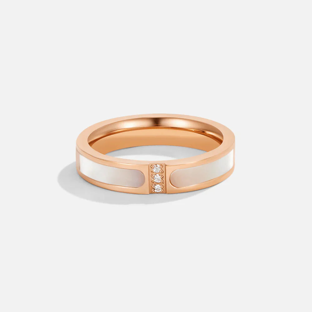 Vioraia Alona Mother Of Pearl Ring