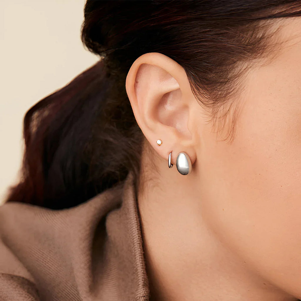 Vioraia Solenne Dome Stud Earrings