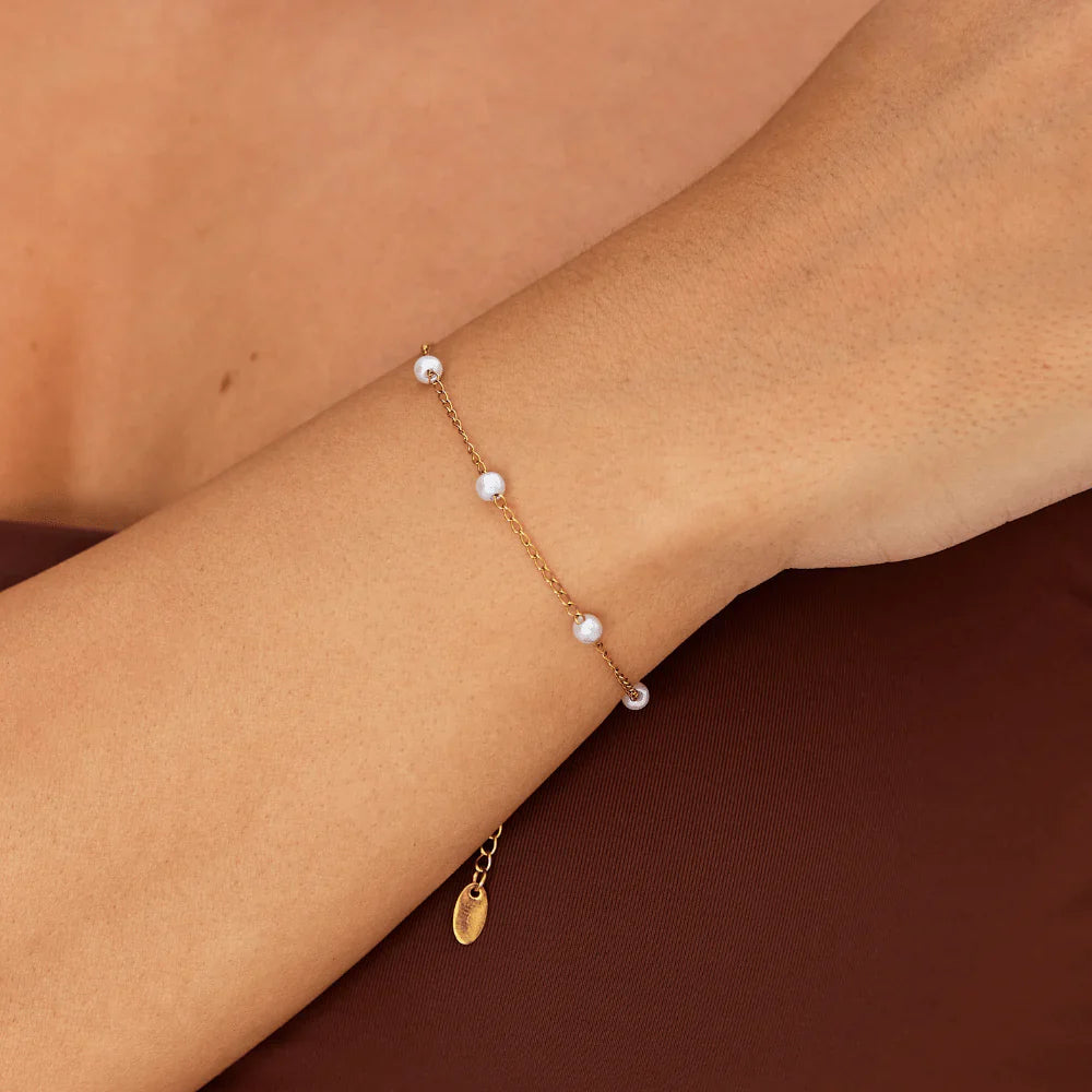 Vioraia Nura Freshwater Pearl Bracelet