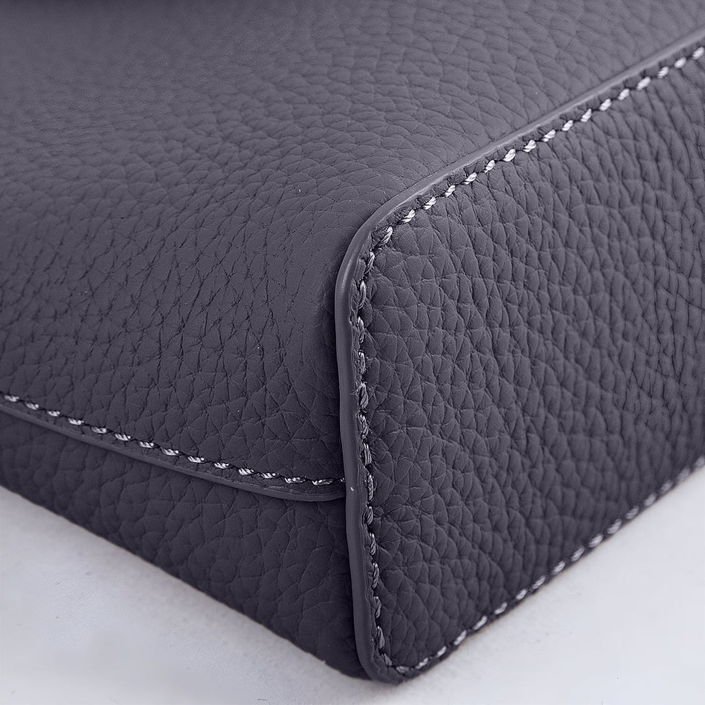 Vioraia Lyra Shoulder Bag