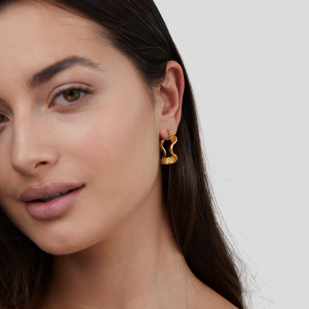 Vioraia Geometric Wave Gold Hoop Earrings