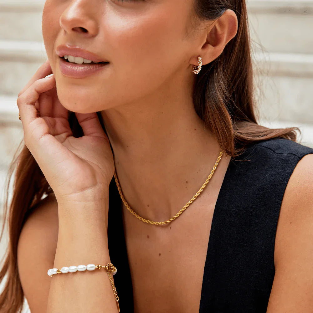 Vioraia Free Calla Gold Twisted Chain Necklace