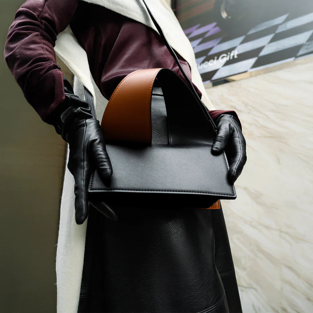 Vioraia Jeannette Handbag