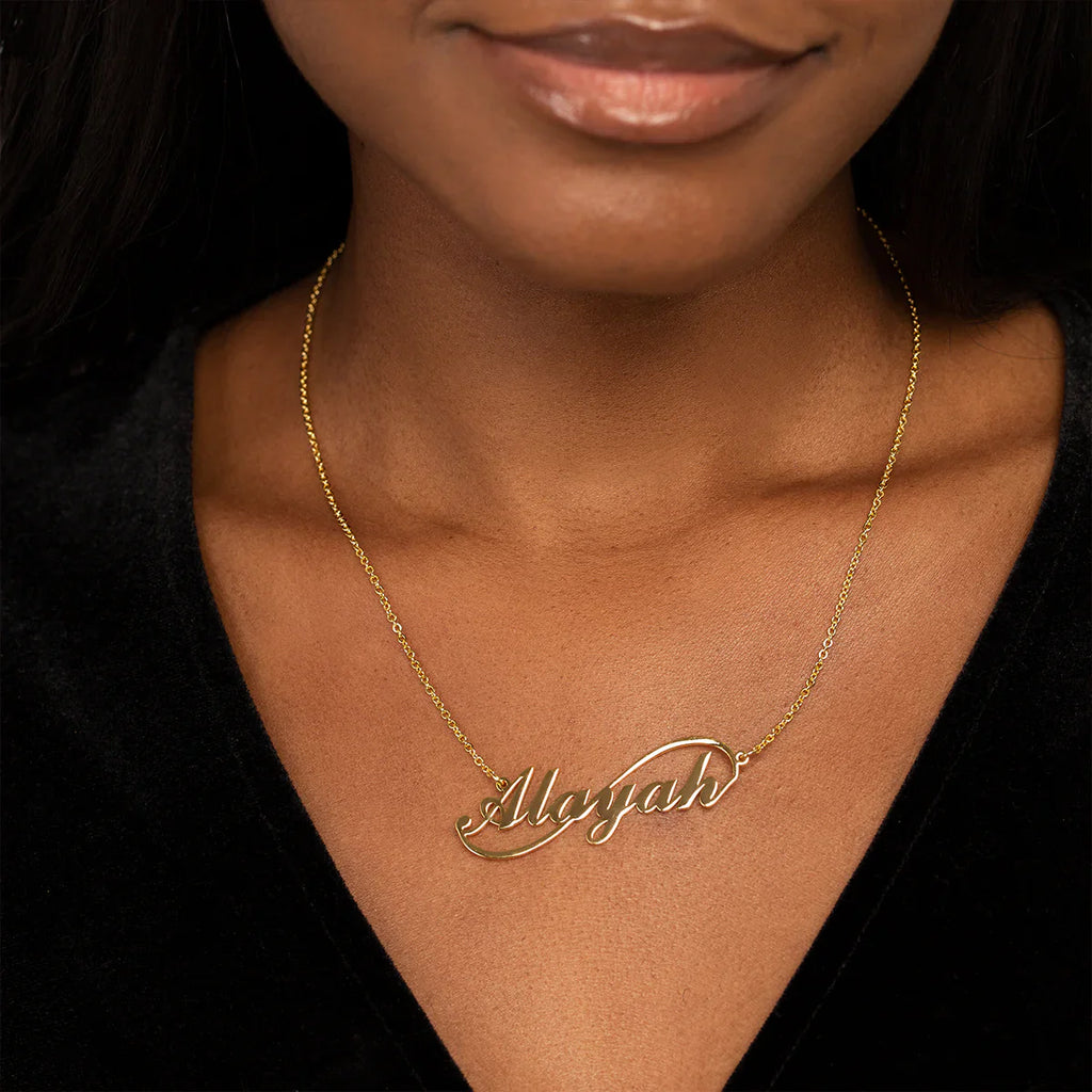 Vioraia Infinity Name Necklace