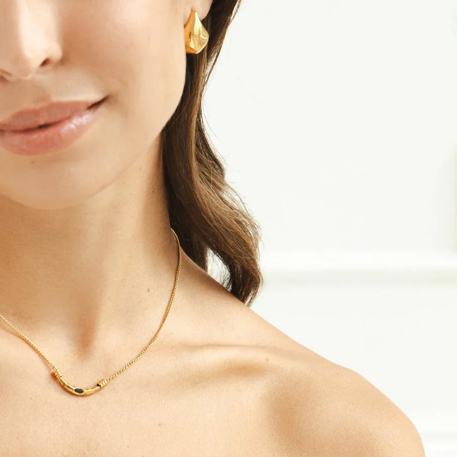 Vioraia Elise Black Onyx Necklace