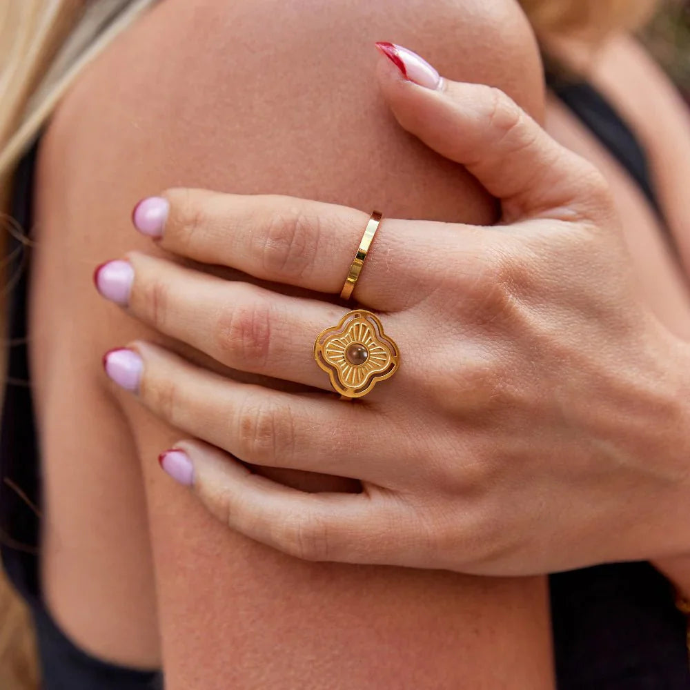 Vioraia Tiger Eye Lucky Flower Ring