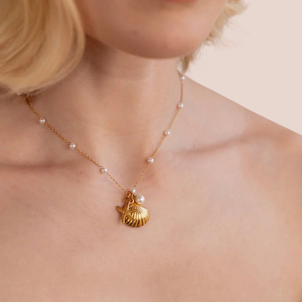 Vioraia Aria Shell Charm Necklace