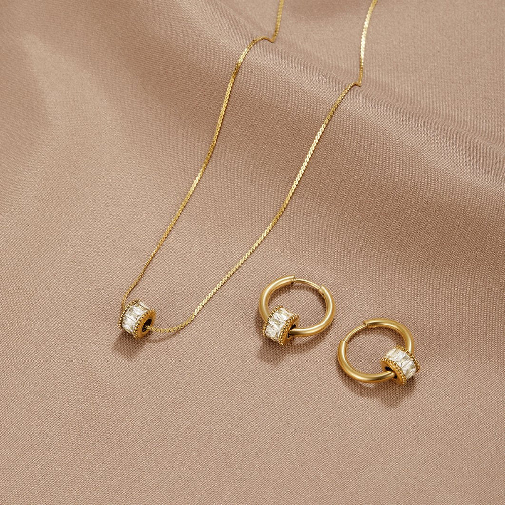 Vioraia Gigi Crystal 18K Gold Hoop Earrings
